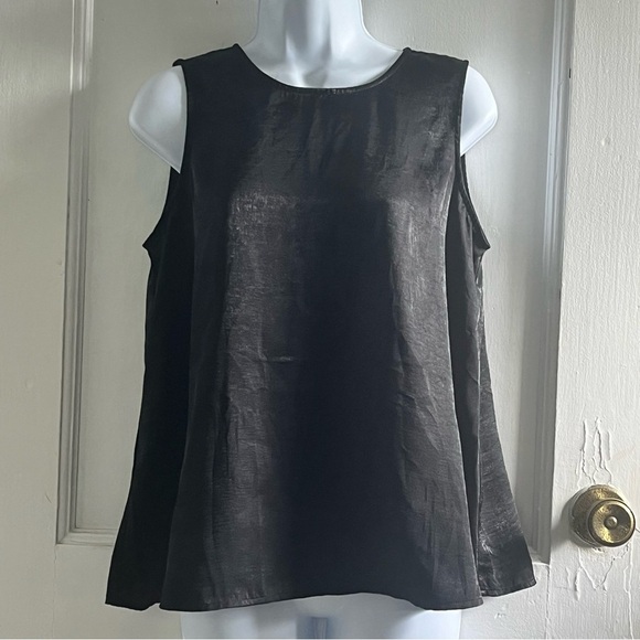Banana Republic Tops - Banana Republic black tank top NWT  size medium petite